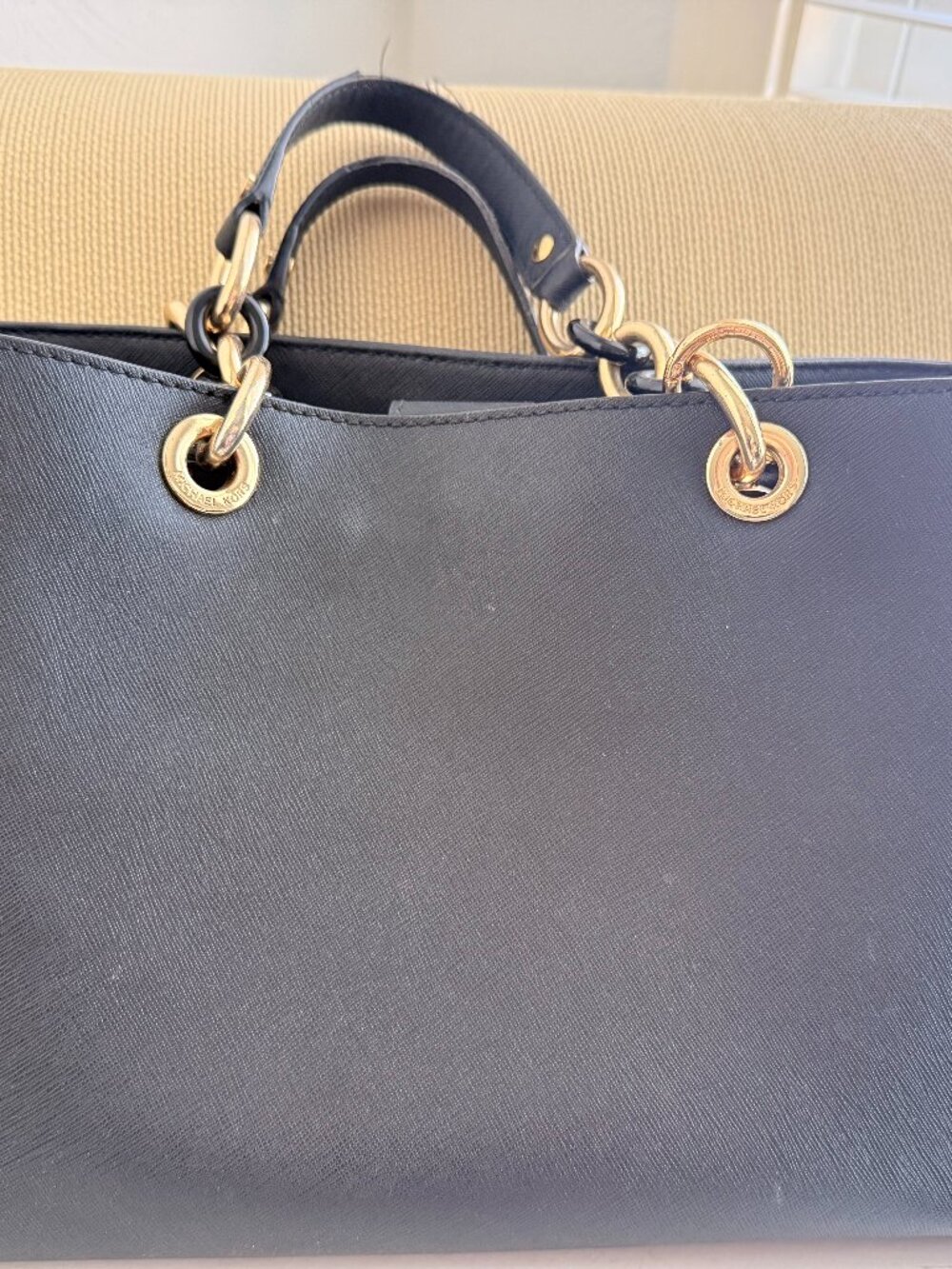 Michael Kors Cynthia Medium Saffiano Leather Satchel (Black)
